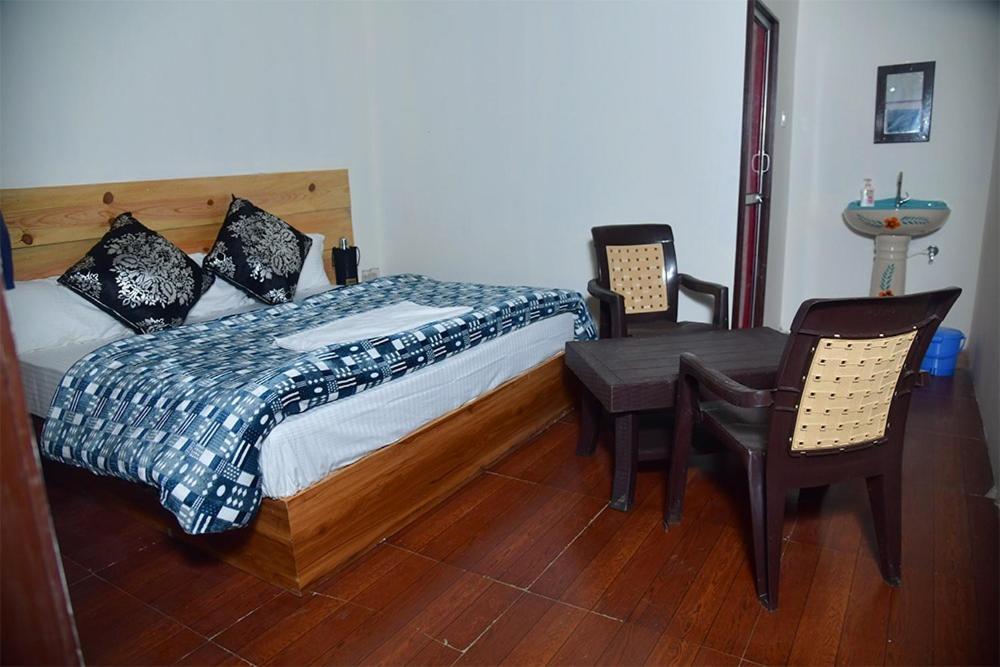 Rudra Camp Chopta Hotell Exteriör bild